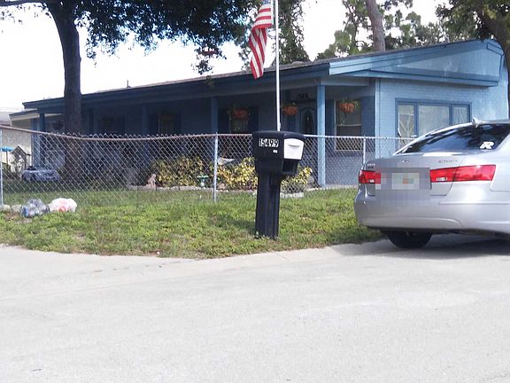 2nd image of 15499 Michigan Dr