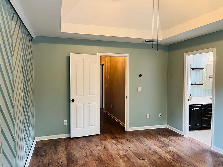 55 Tyler Woods Dr — Photo 23