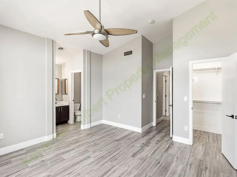517 W Princeton Ave — Photo 23