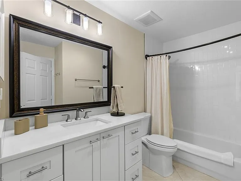 2215 Chesterbrook Ct #203 — Photo 23