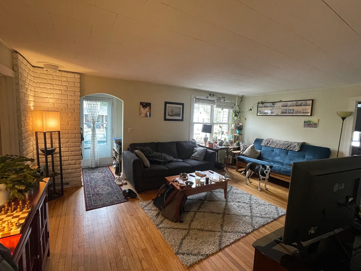 3 bed, 2629 sqft, $3,000 — Photo 2