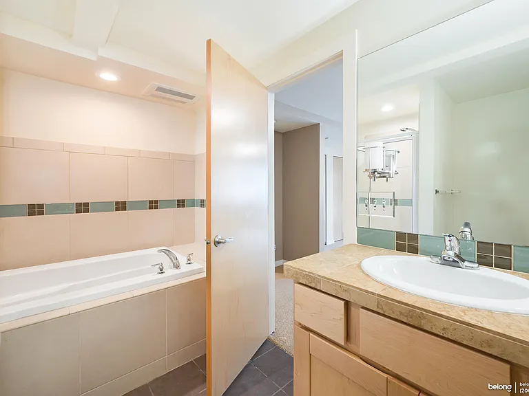 4316 Greenwood Ave N #B — Photo 25