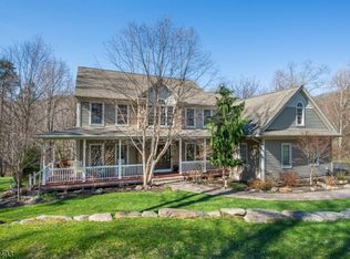 36 Roaring Brook Way, West Milford, NJ