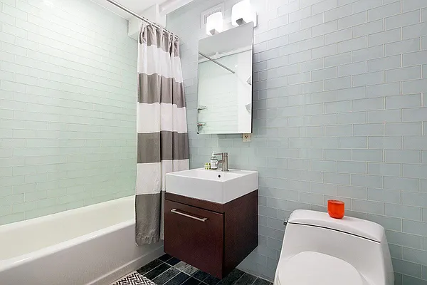 Sold by Bold New York | media 4