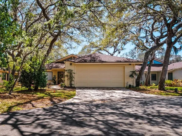 627 Saint Andrews Cir, New Smyrna Beach, FL 32168