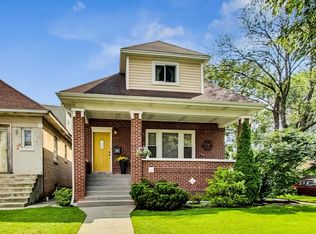 4957 W Wolfram St, Chicago, IL 60641