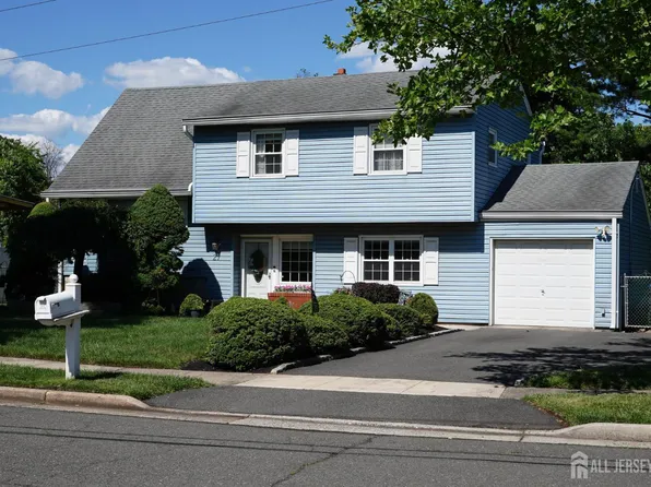 27 Sefton Cir, Piscataway, NJ 08854
