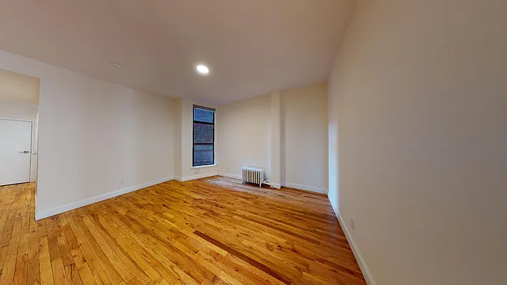 Rented by Bond New York | media 24