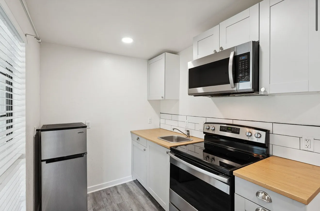 155 Oelkers St — Photo 4