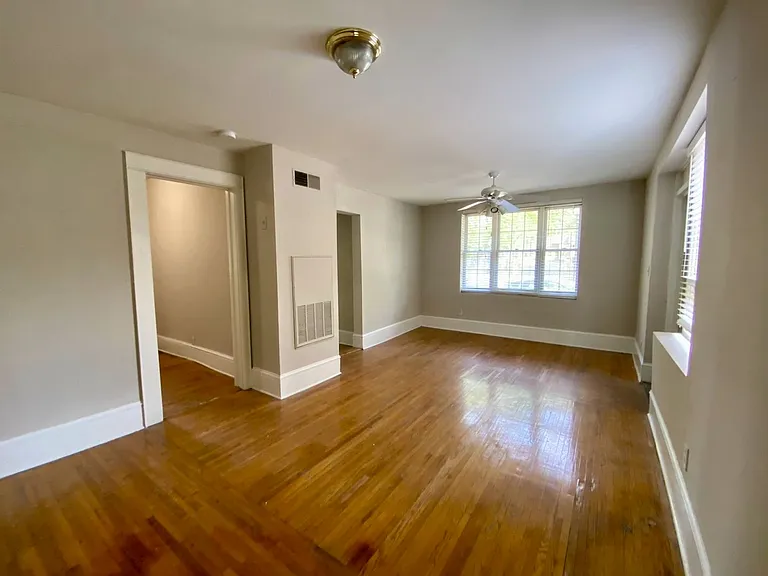 Andrews Court — Photo 22