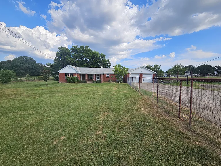 2901 Ranger Hwy — Photo 2
