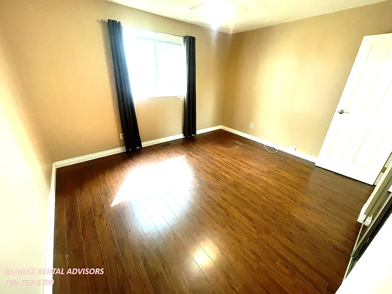 9720 152nd St NW — Photo 11