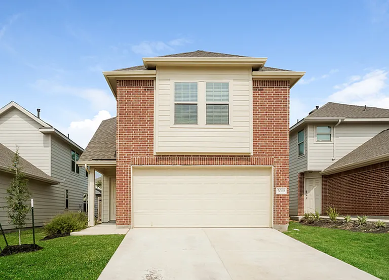 5019 Jade Xing — Photo 1