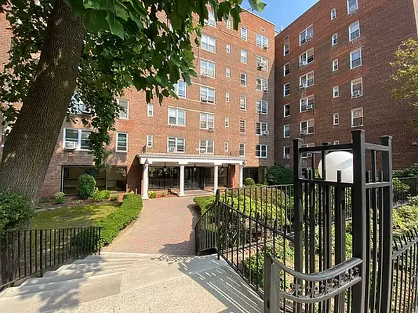 63-61 Yellowstone Boulevard image 1 of 20