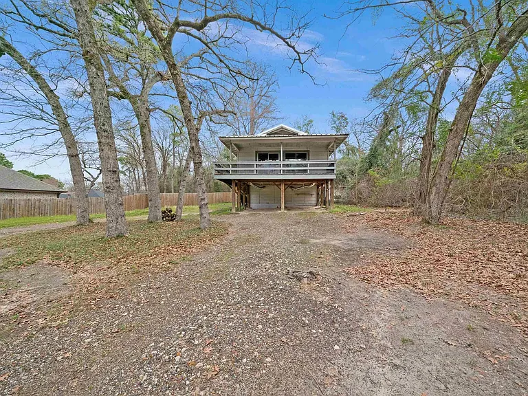 20973 Lakeview Dr — Photo 5