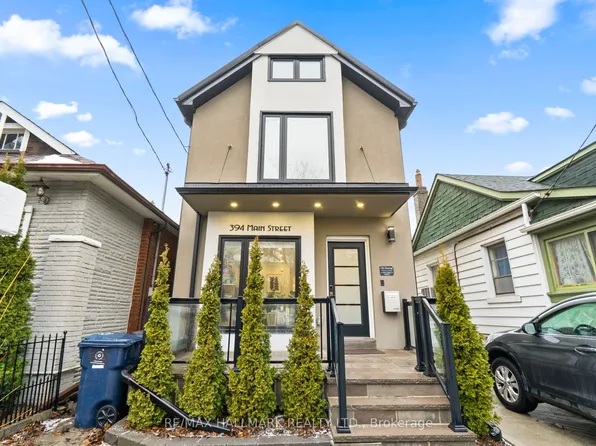 394 Main St, Toronto, ON M4C 4X8