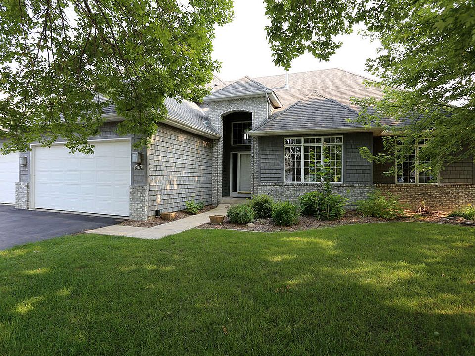1st image of 880 Lake Susan Hills Dr