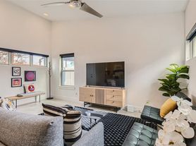 2012 Willow St, Austin, TX