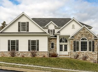 5093 S Deerfield Ave, Mechanicsburg, PA 17050