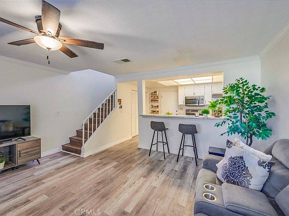 5th image of 1460 Kendall Dr Unit 28