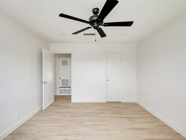 4811 Brushy Ridge Dr — Photo 37