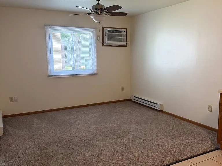 124 Milwaukee St — Photo 2