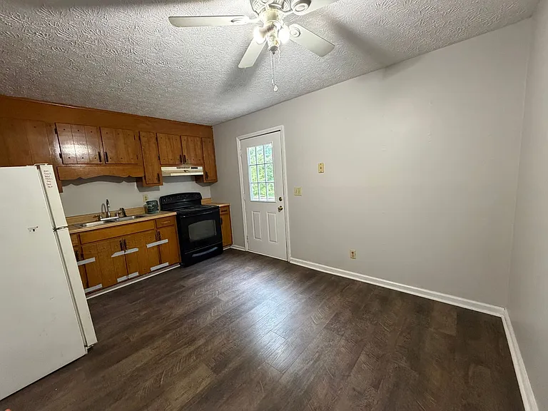 7 & 10 N Crossridge Dr SE #28 — Photo 6