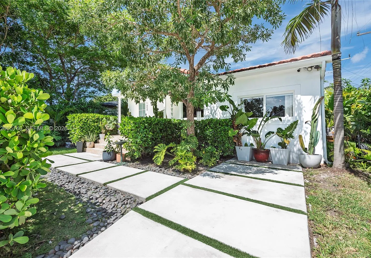 1450 SW 20th Ave — Photo 3