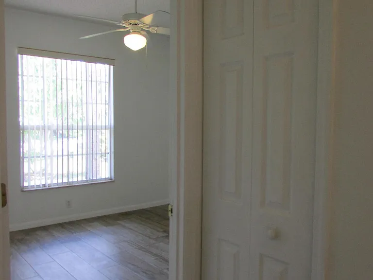 4192 Collinwood Dr — Photo 17