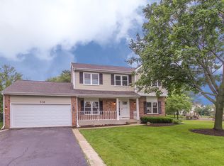 530 Yardley Dr, Carol Stream, IL 60188
