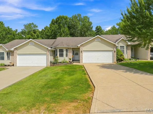 918 Blumhoff Rd, Wentzville, MO 63385