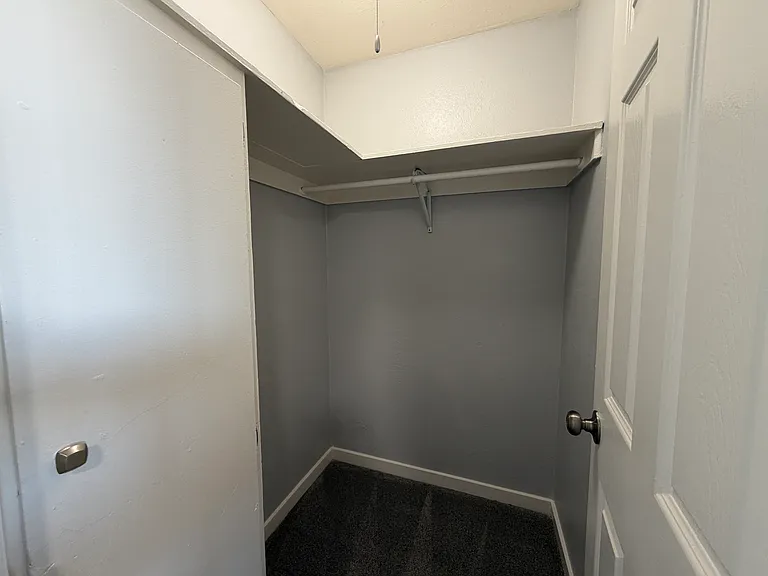 Tahoe Terrace Apartments — Photo 10