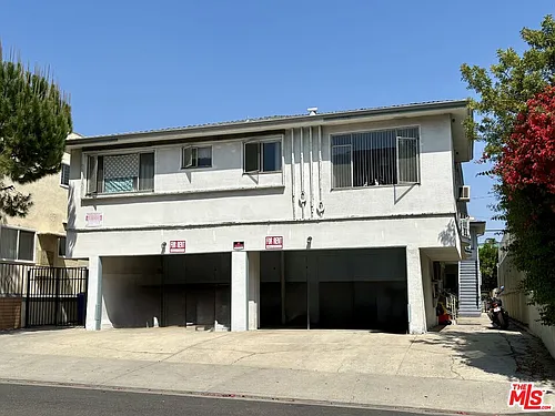 1010 N Stanley Ave #8 Photo 1