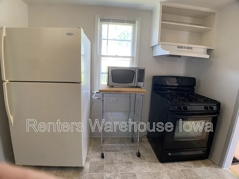 4754 NE 27th Ct — Photo 7