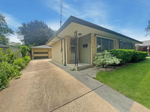 7173 West Wedgewood DRIVE, Milwaukee, WI 53220