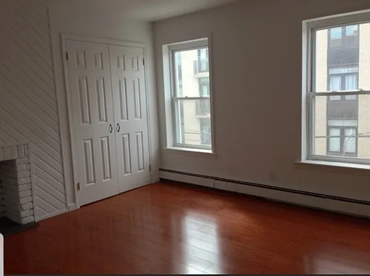 Rented by Oxford Property Group | media 6