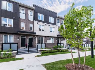 15 Heron Park Pl #5, Toronto, ON M1E0B8