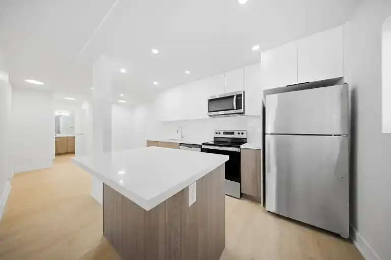 Building Photo - 25 Downes Ave #1A