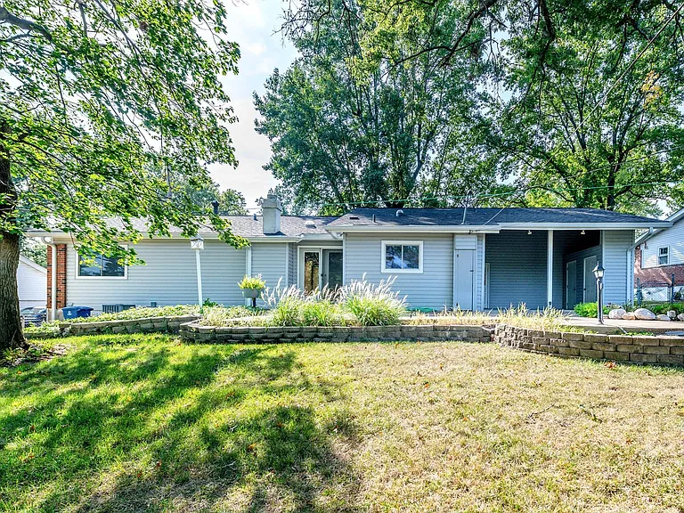 814 Fernview Dr — Photo 46