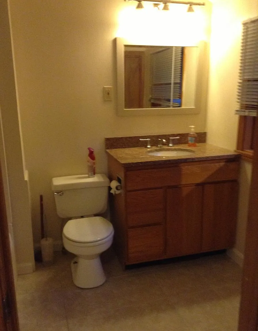 2 bed, 1000 sqft, $1,200 — Photo 4