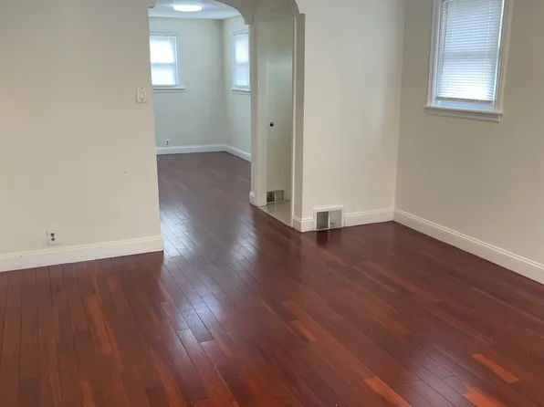 1200 Wellington St, Philadelphia, PA 19111