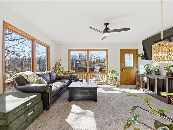 5th image of 20264 Honeysuckle Rd