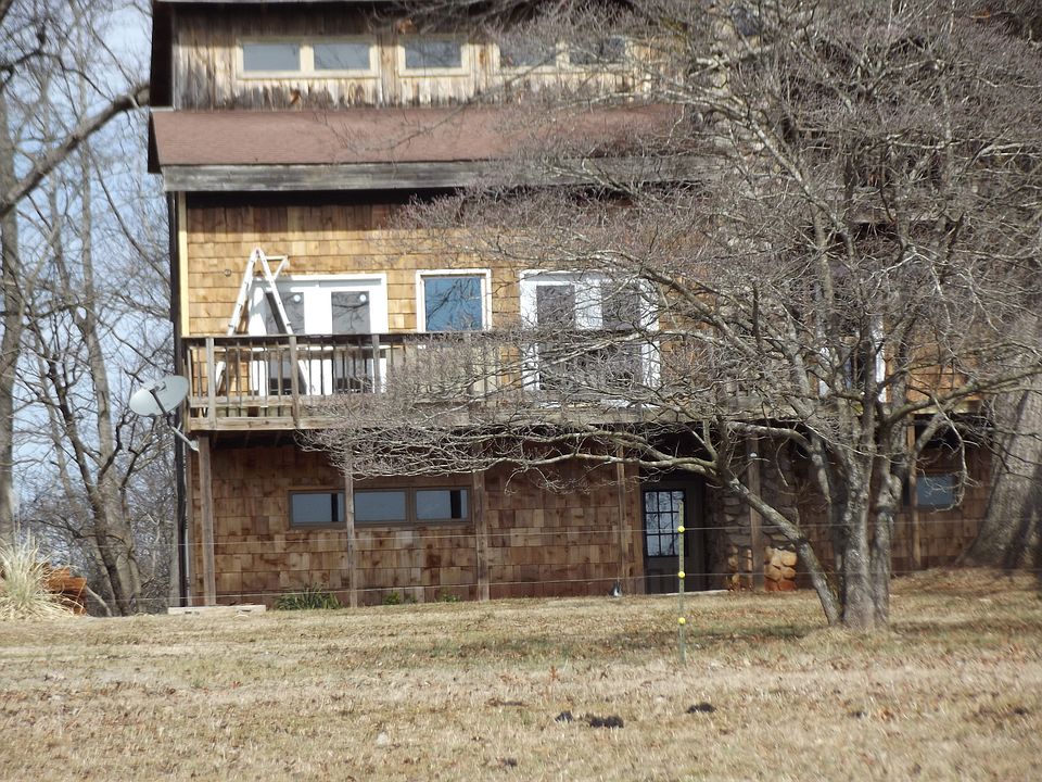 1st image of 155 Bluegill Ln
