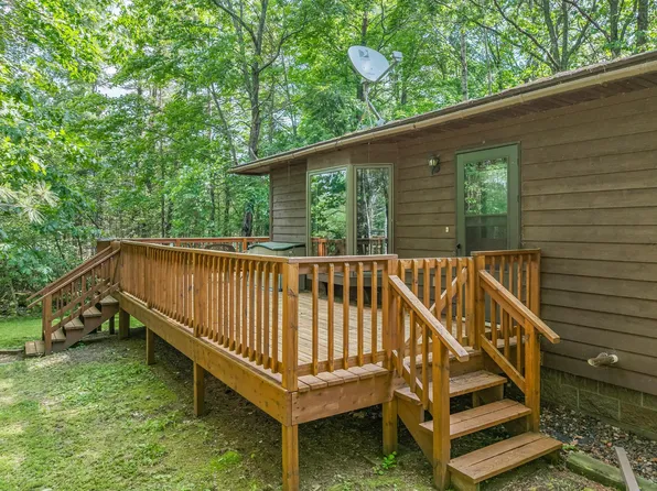 172 Black Squirrel Ln, Eagle River, WI 54521