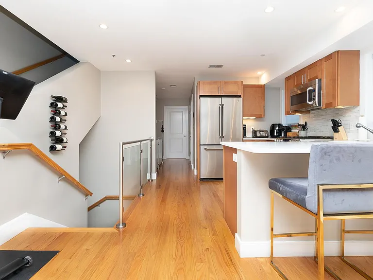 102 D St #3 — Photo 14