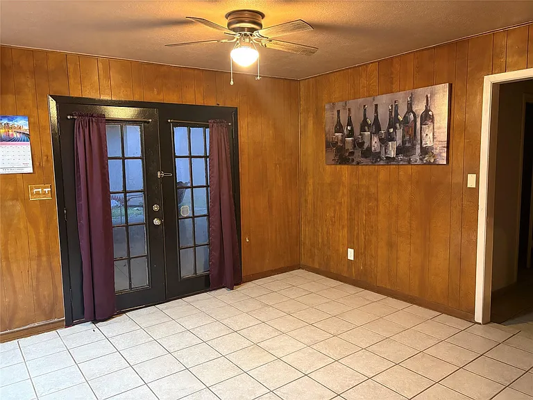 415 Zinn Dr — Photo 32