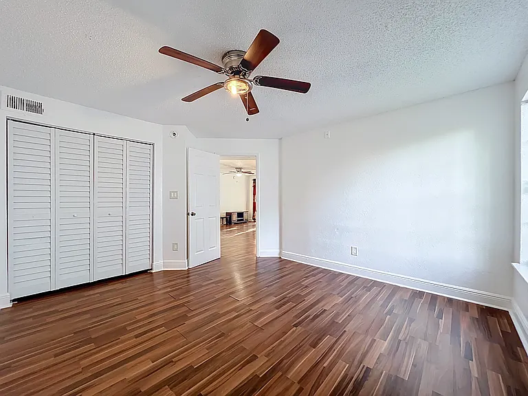 1932 Lake Atriums Cir #83 — Photo 21