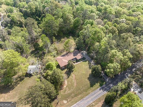 3rd image of 835 Old Lundy Rd