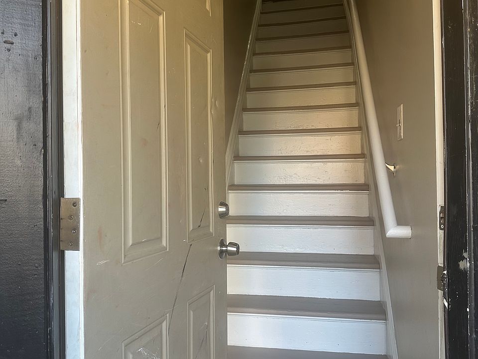 1st image of 2008 Missouri Ave #2F