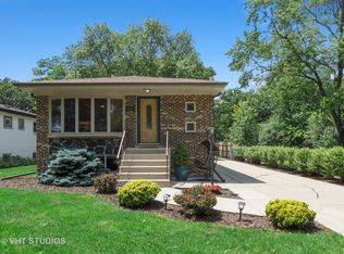 212 N Bonnie Brae Ave, Elmhurst, IL 60126